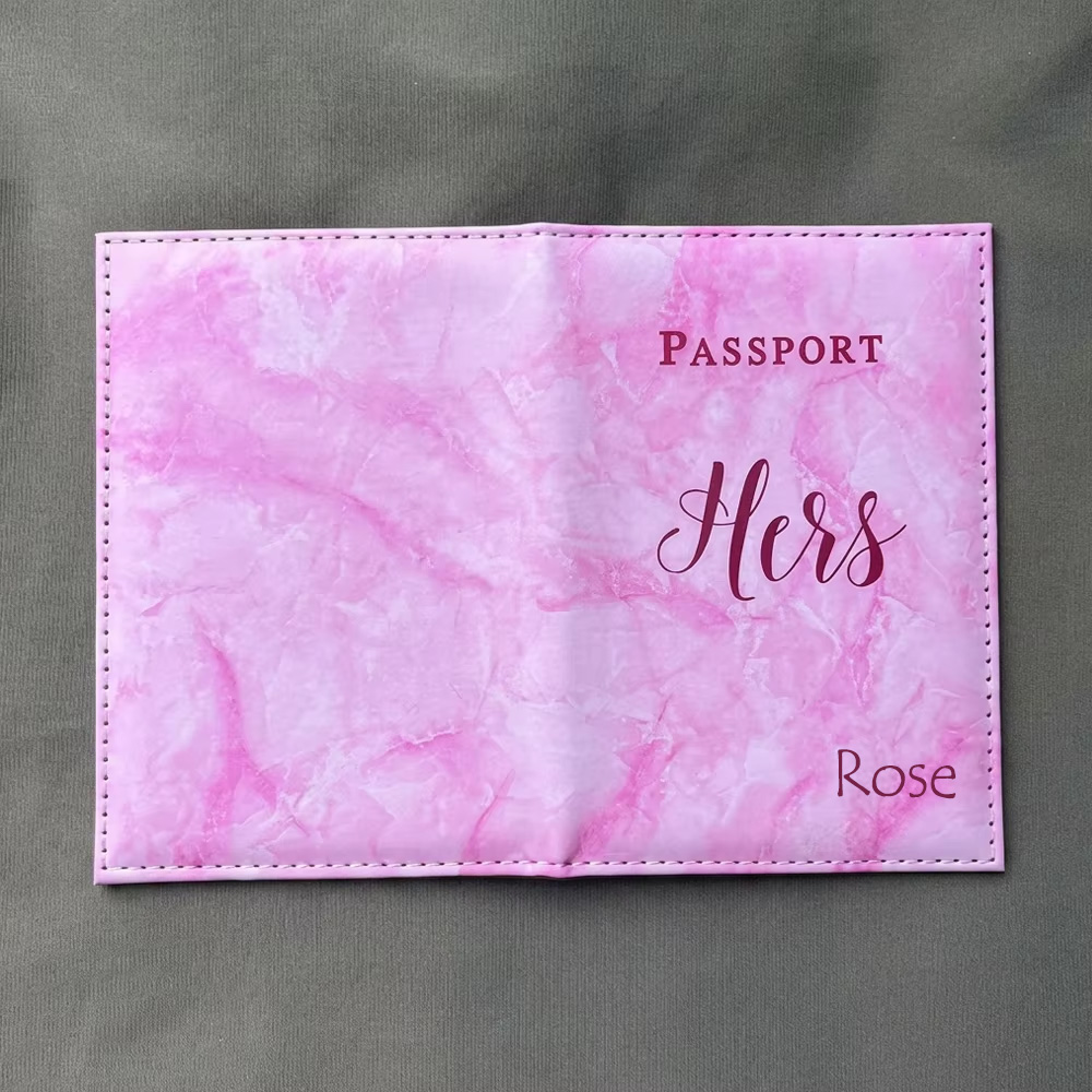 Couverture de passeport person - Travel Accessories Gifts For Her avis et prix